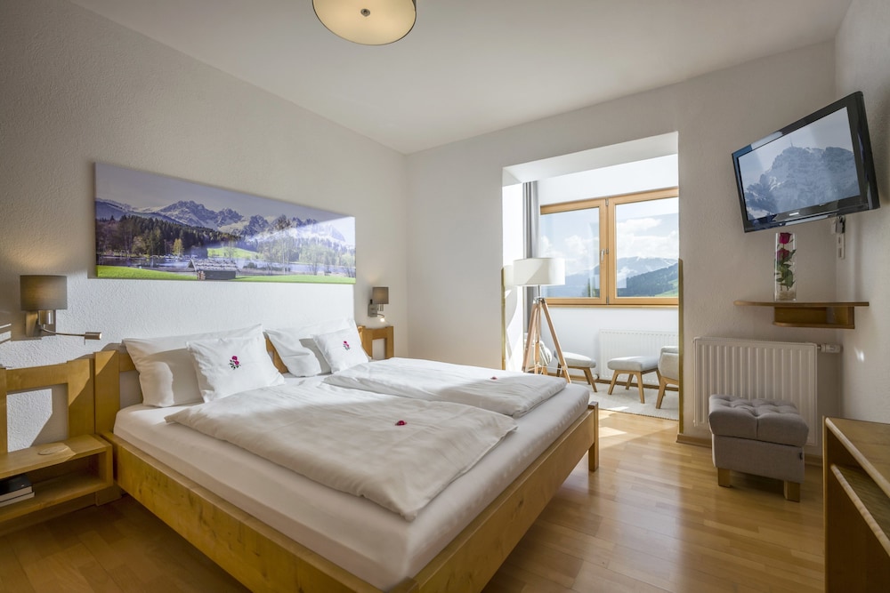 Standard Double Room - Photo 7