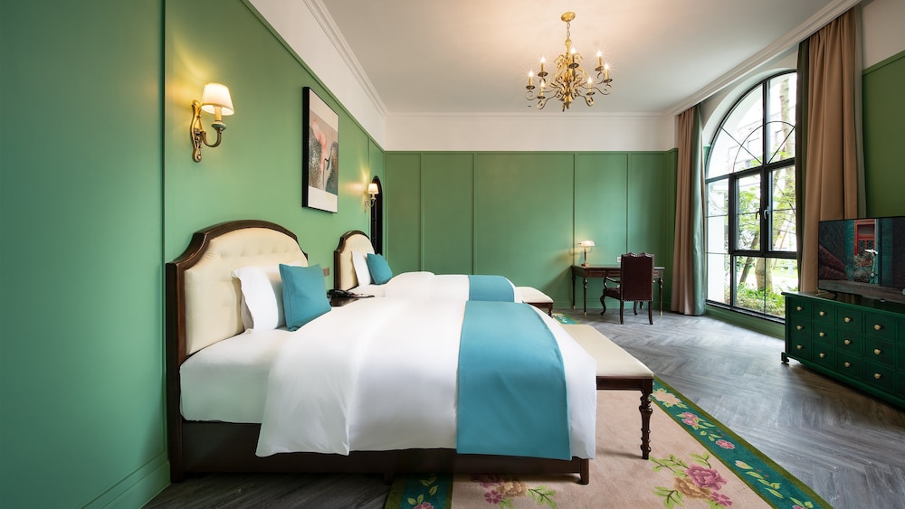 Premium Room, Multiple Beds (Guzhen View)