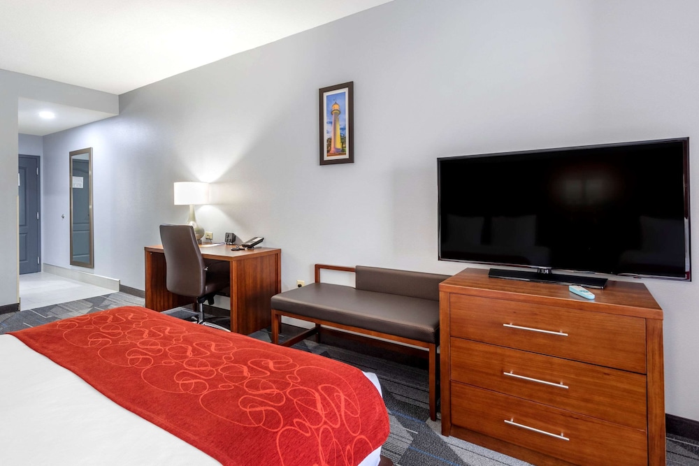 Suite, 2 Queen Beds - Photo 7