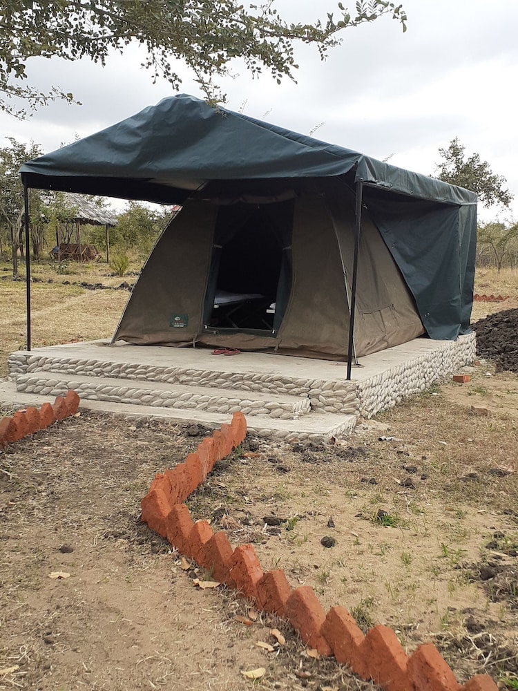 Luxury Tent (Semi)
