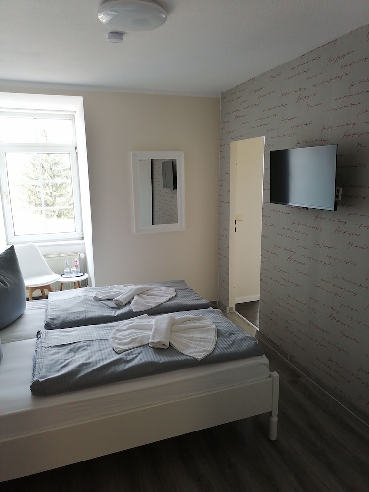 Economy Room photo 2