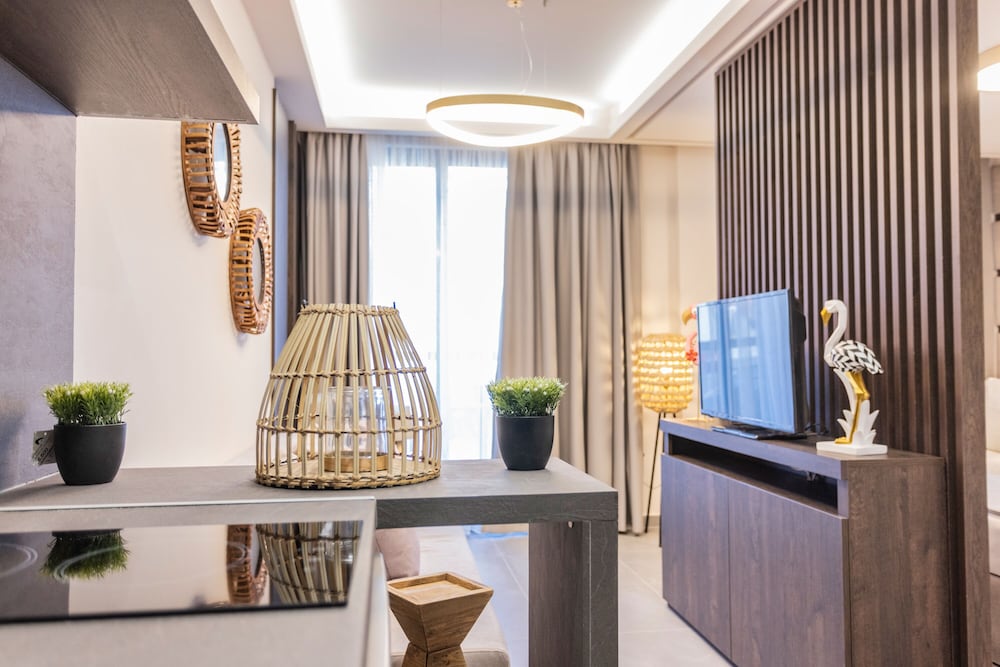 Deluxe Junior Suite Ground Floor - Photo 8