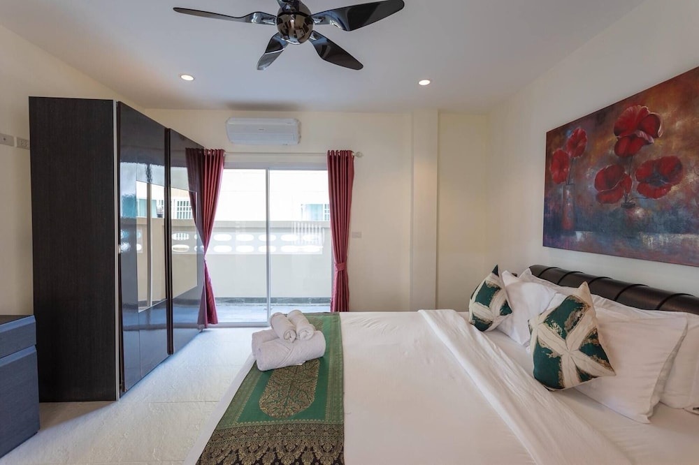 Villa, 4 Bedrooms, Accessible, Smoking photo 2