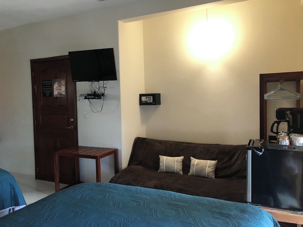 Deluxe Room, Beach View, Ground Floor photo 3