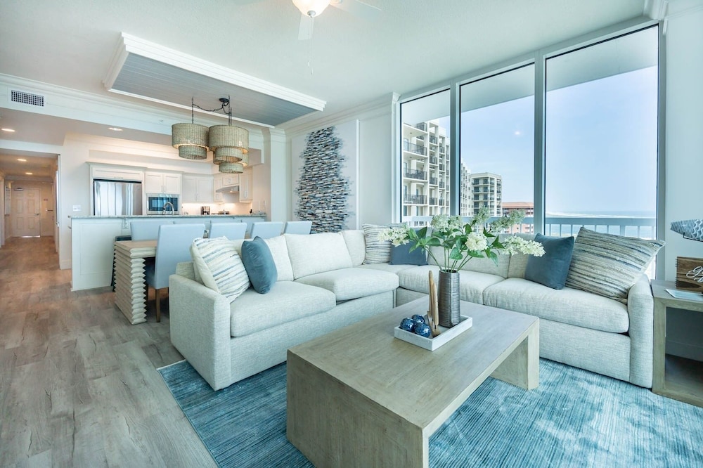 Condo, 4 Bedrooms