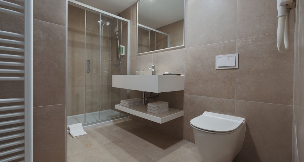 Suite, balcony - Photo 9