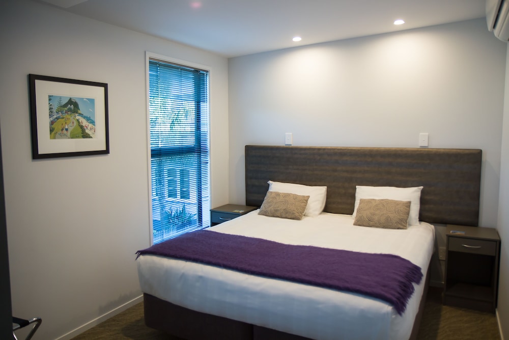 Standard Suite, 2 Bedrooms, Non Smoking, Kitchenette (Apartment) photo 3