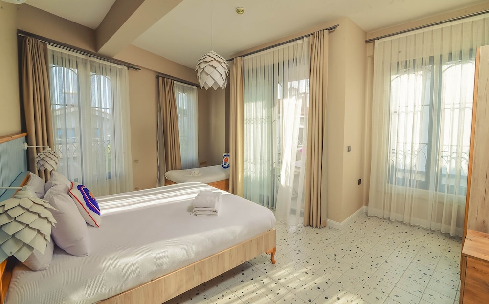 Superior Triple Room with Balcony