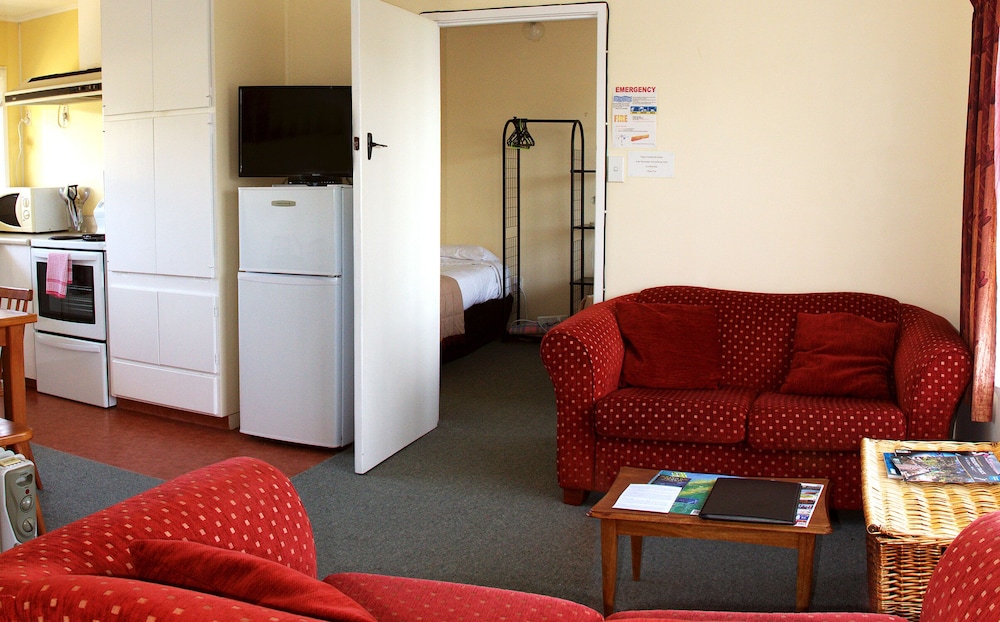 Standard Suite, 1 Bedroom, Non Smoking, Kitchen photo 1