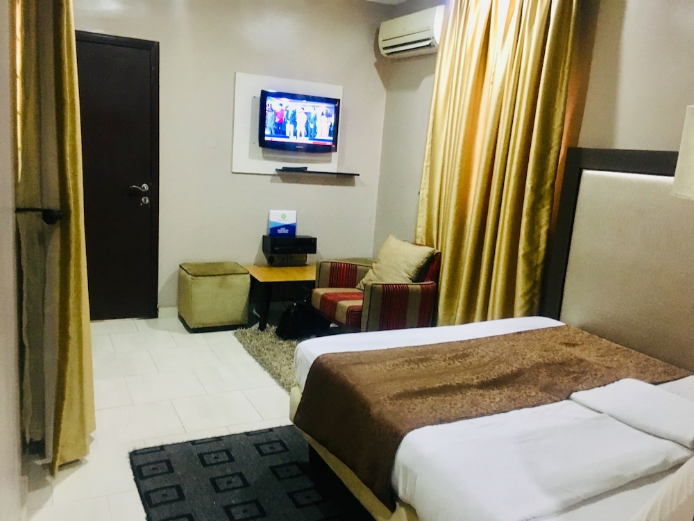 Junior Apartment