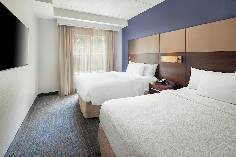Suite, 1 Bedroom (Mobility Accessible, Roll-in Shower)