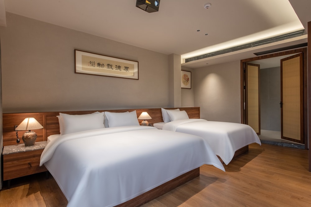 Family Double Room, River View photo 3