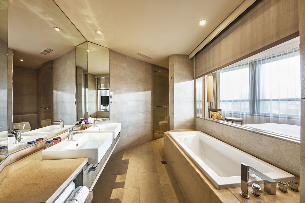 Cham Cham Suite photo 3