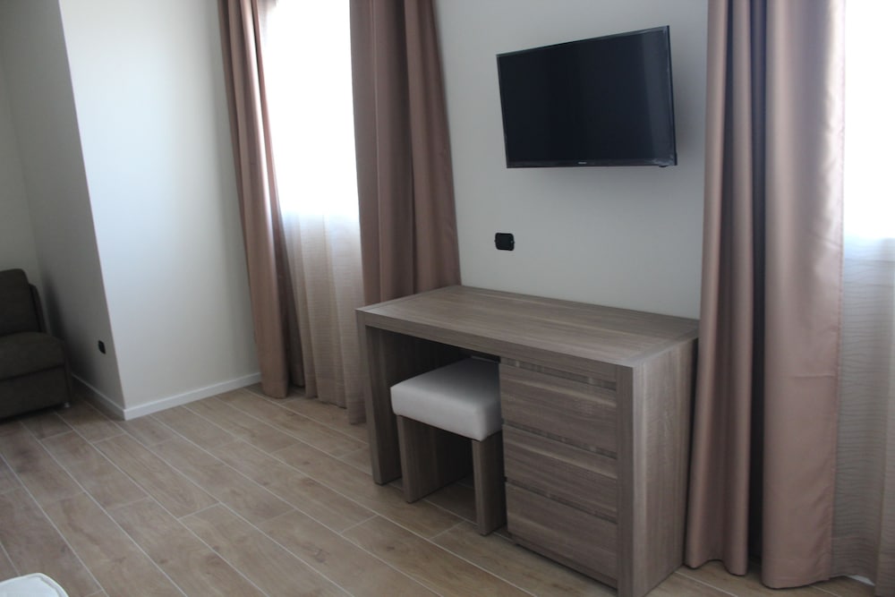 Deluxe Room, 1 Bedroom photo 2