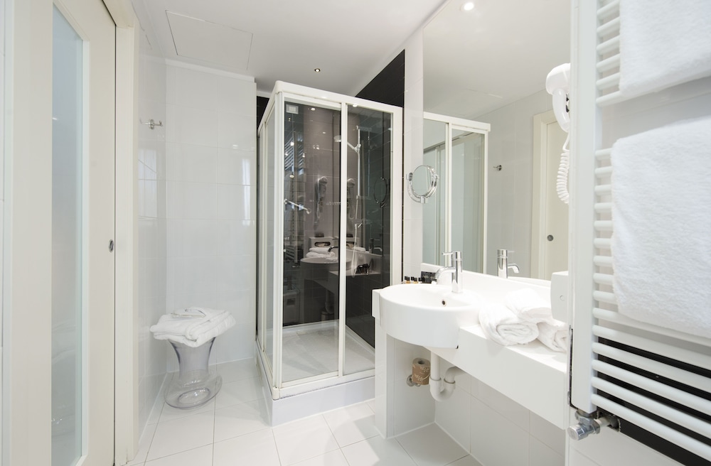 Family Triple Room - Photo 8