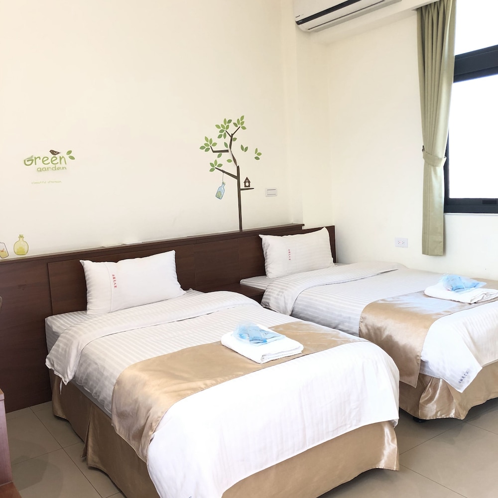 Comfort Twin Room, City View photo 1