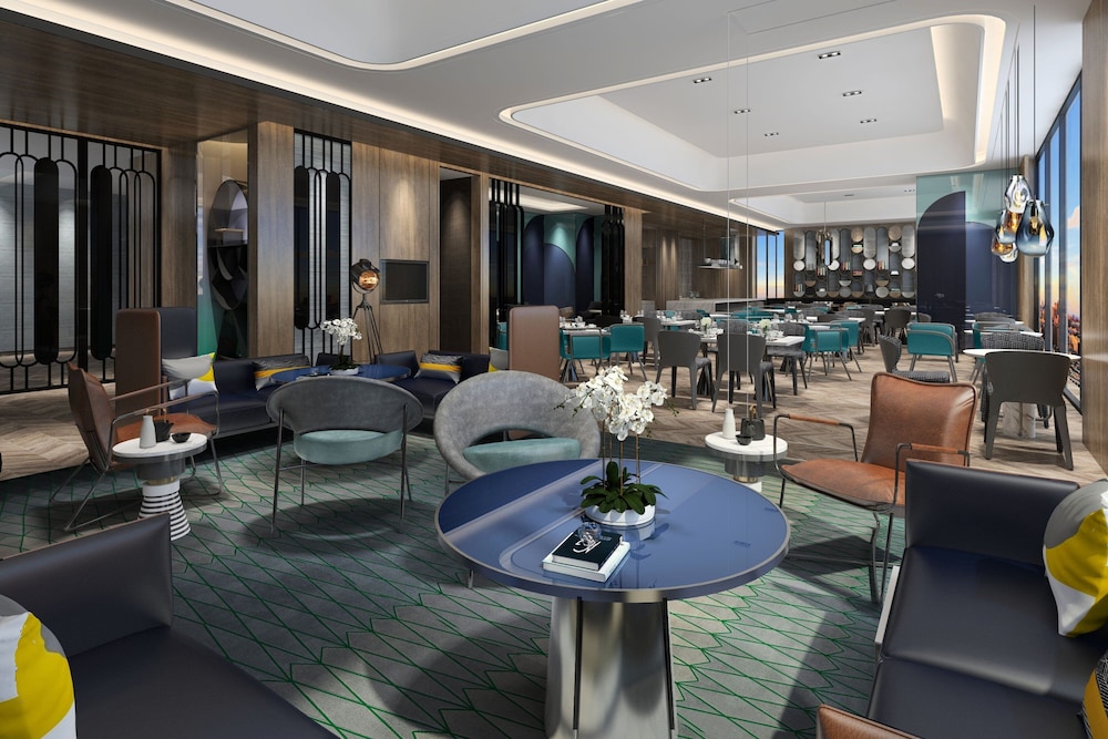 Club Suite, 1 Bedroom - Photo 10