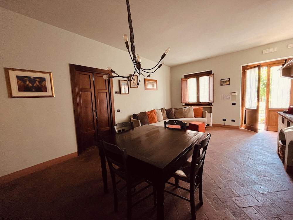 Deluxe Apartment, 2 Bedrooms, 2 Bathrooms, Garden View photo 3