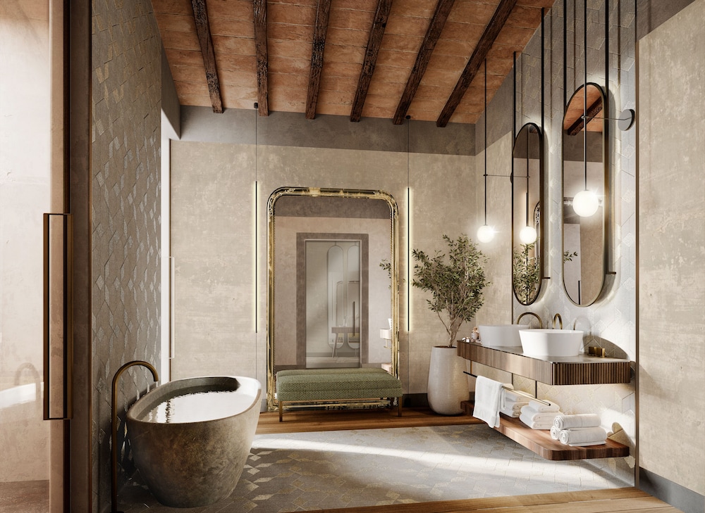 Signature Suite - Photo 4
