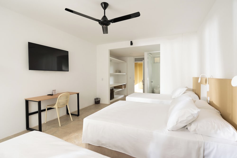 Room (Edificio Acacios) photo 1