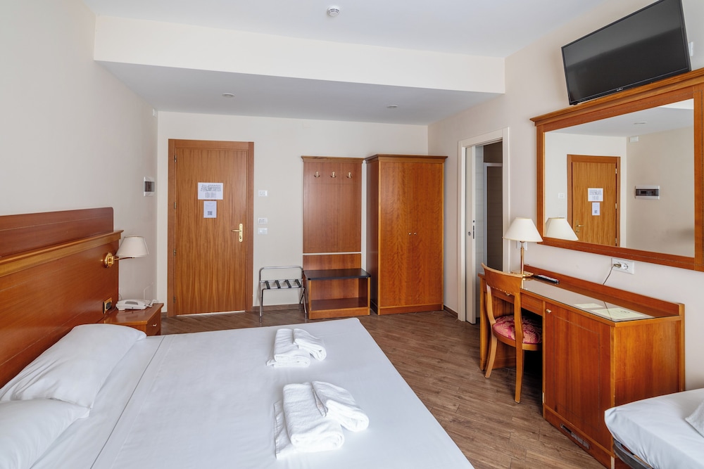 Standard Triple Room photo 1