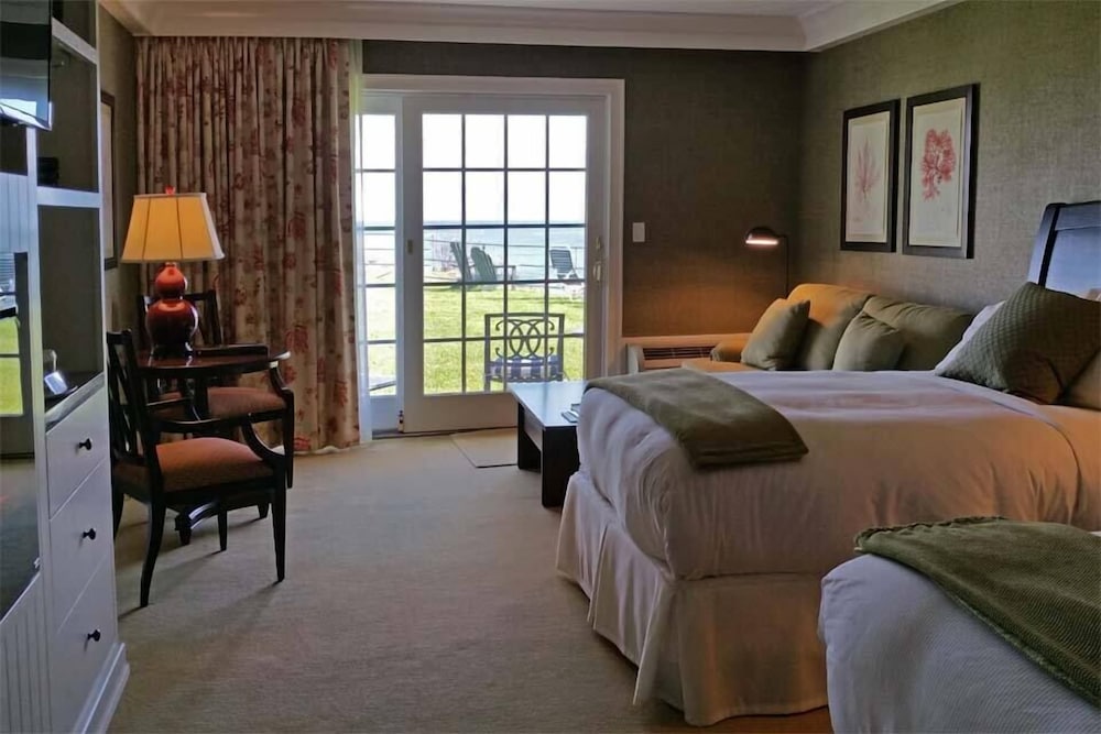 Oceanfront Luxury Double (Oceanview, Patio)