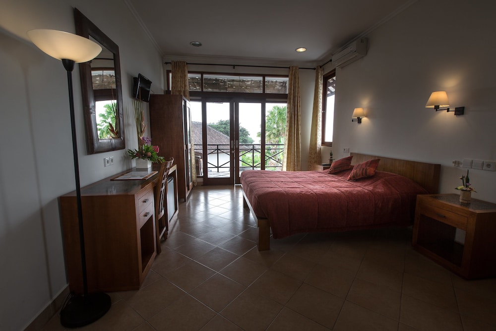 Superior Double Room, Partial Ocean View photo 2