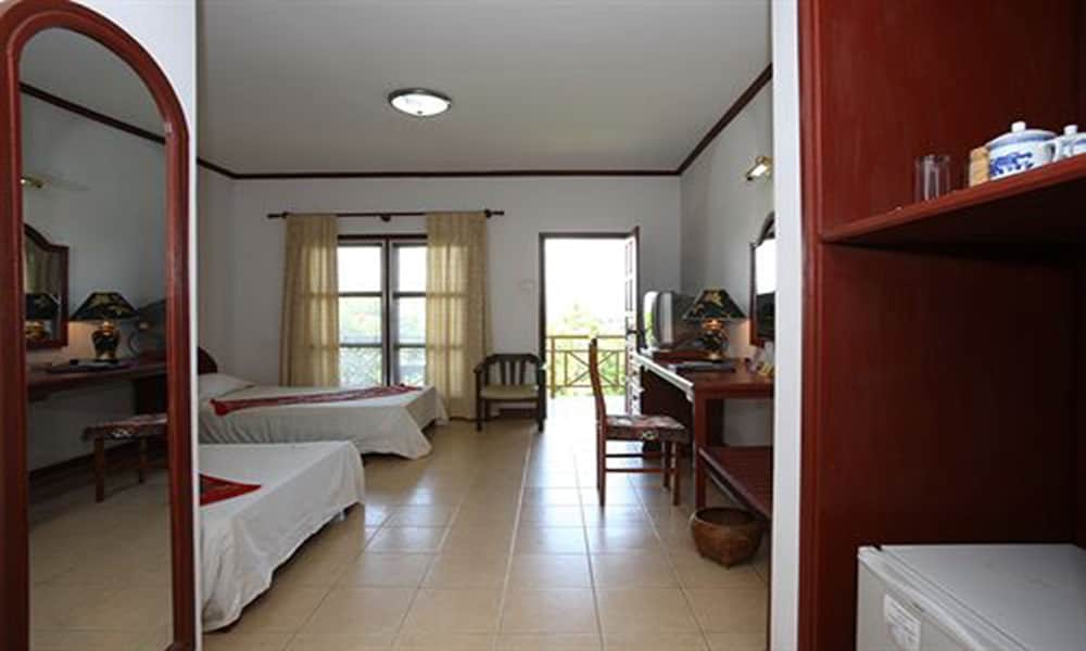Standard Twin Room photo 2