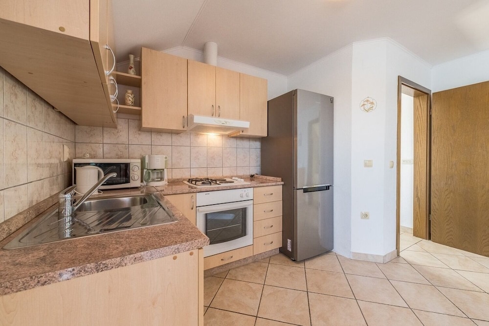 Apartment (Bubi - sea view - A3 drugi kat (4+2))
