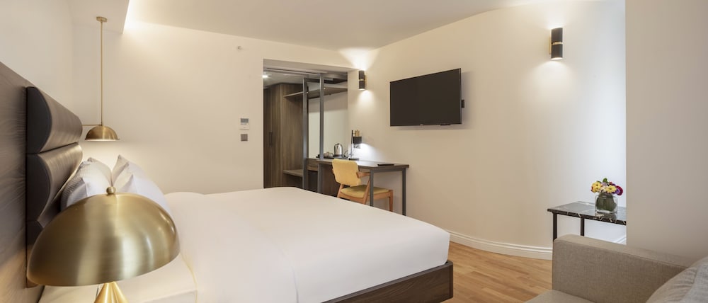 Deluxe Room, Balcony photo 2