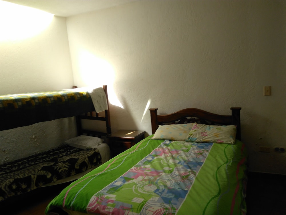 Basic Quadruple Room, Multiple Beds photo 1