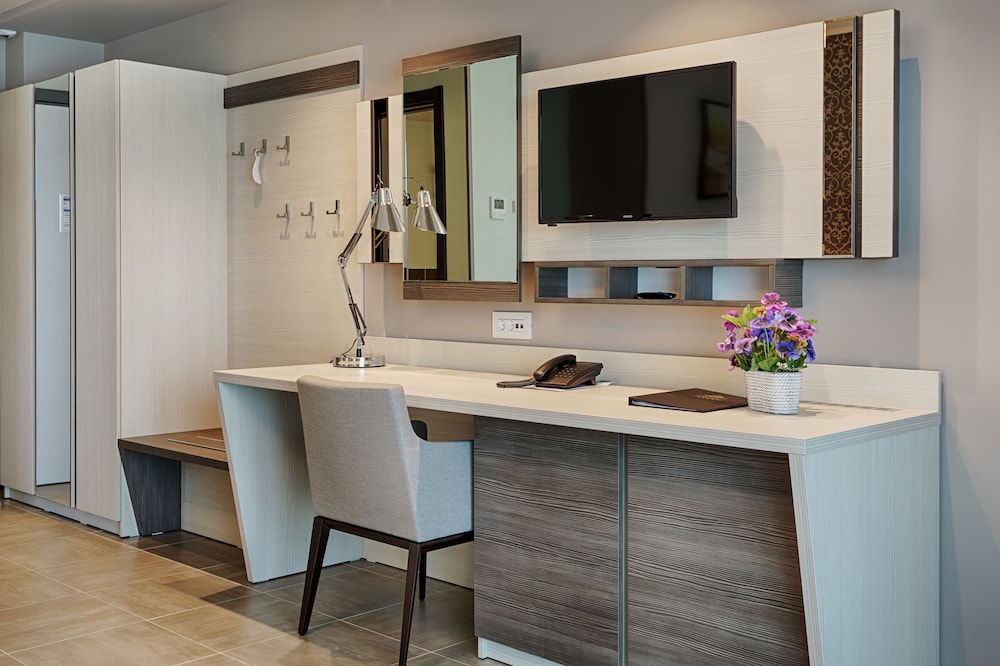 Superior Double Room, Jetted Tub, Lake View photo 1