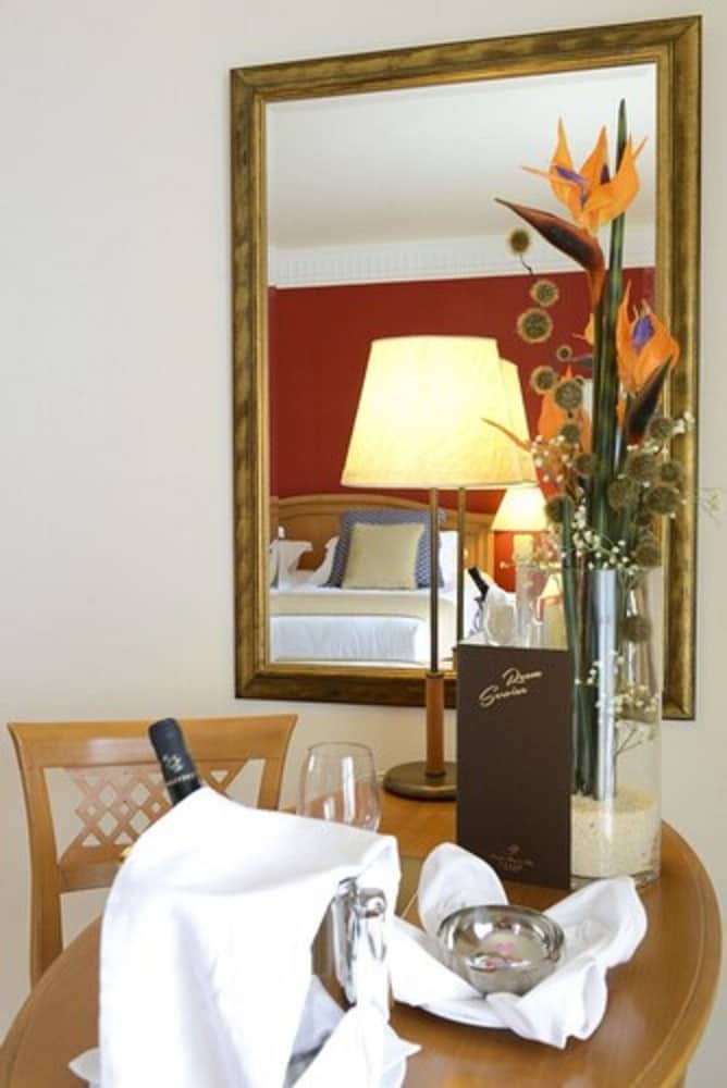 Junior Suite - Photo 1