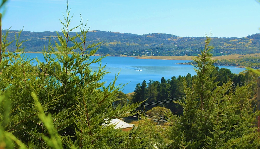 Studio, Lake View photo 3