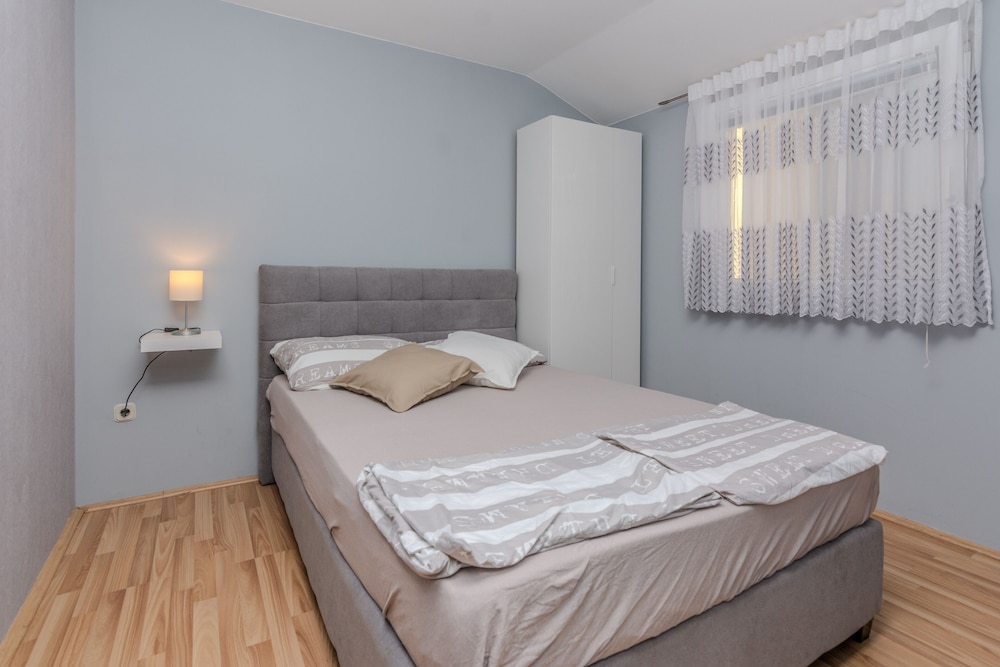 Apartment, 2 Bedrooms (A2)
