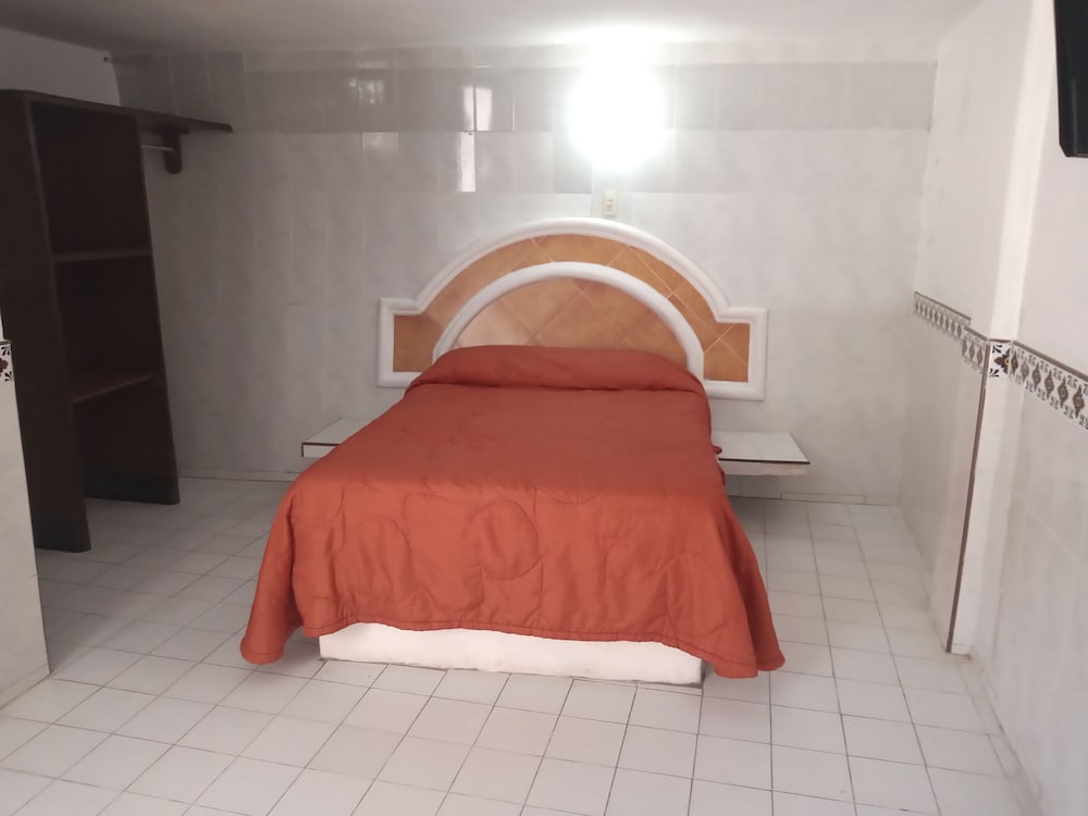 Standard Room, 1 Double Bed - Photo 3