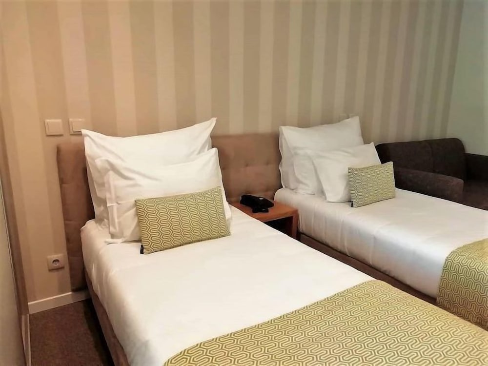 Superior Twin Room, Balcony photo 2