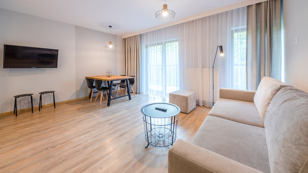Apartment (3041)