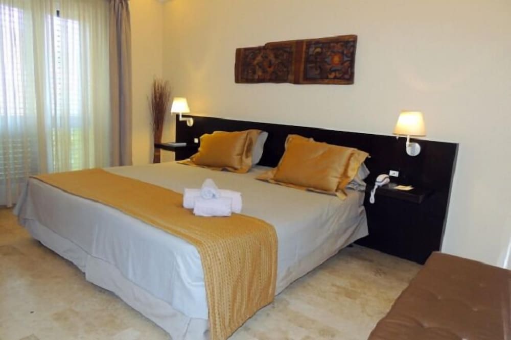 Classic Double or Twin Room - Photo 2