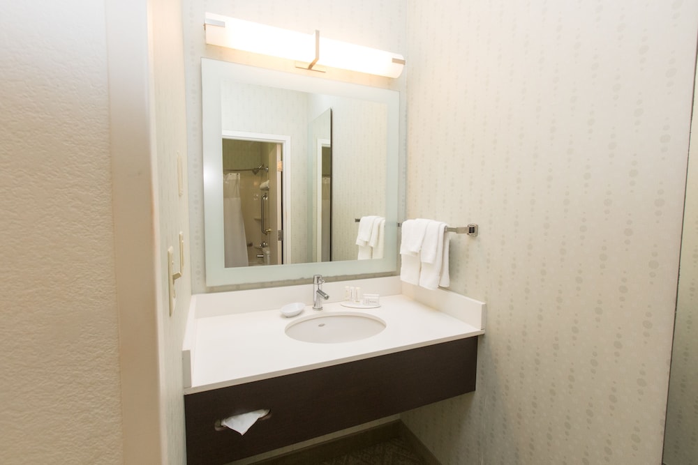Suite, 2 Double Beds - Photo 4