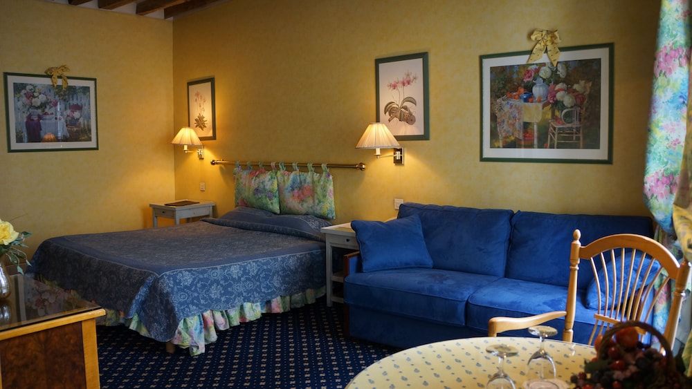 Deluxe Quadruple Room photo 2