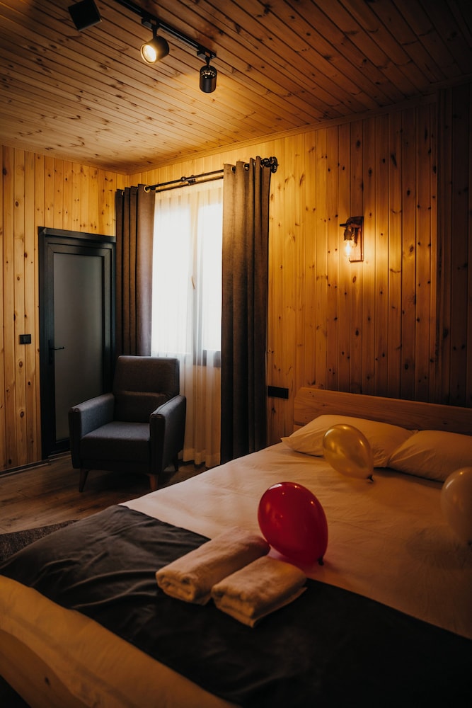 Elite Room