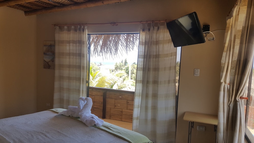 Exclusive Suite, 1 King Bed, Non Smoking, Beach View photo 1