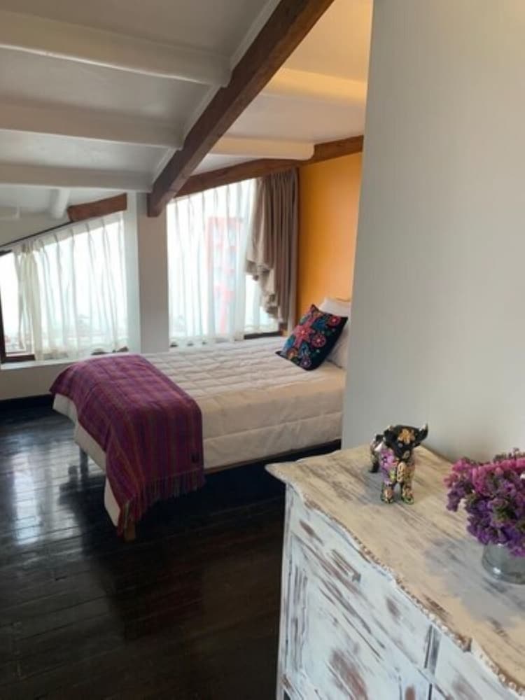 Classic Double Room (Low Ceiling) photo 2