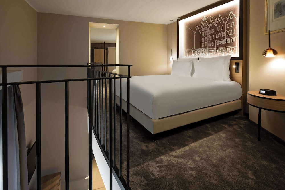Suite, 1 King Bed