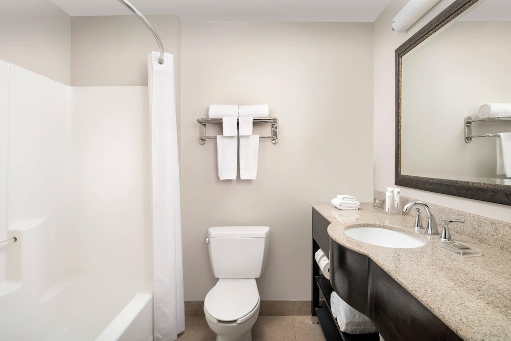 Suite, Multiple Beds, Non Smoking (Upgrade) - Photo 2