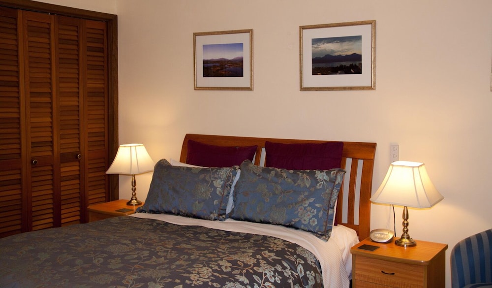 Standard Room, Non Smoking (Cowra Room)
