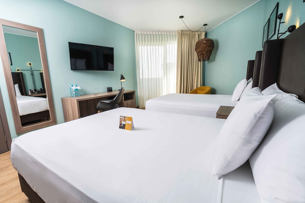 Suite, Multiple Beds