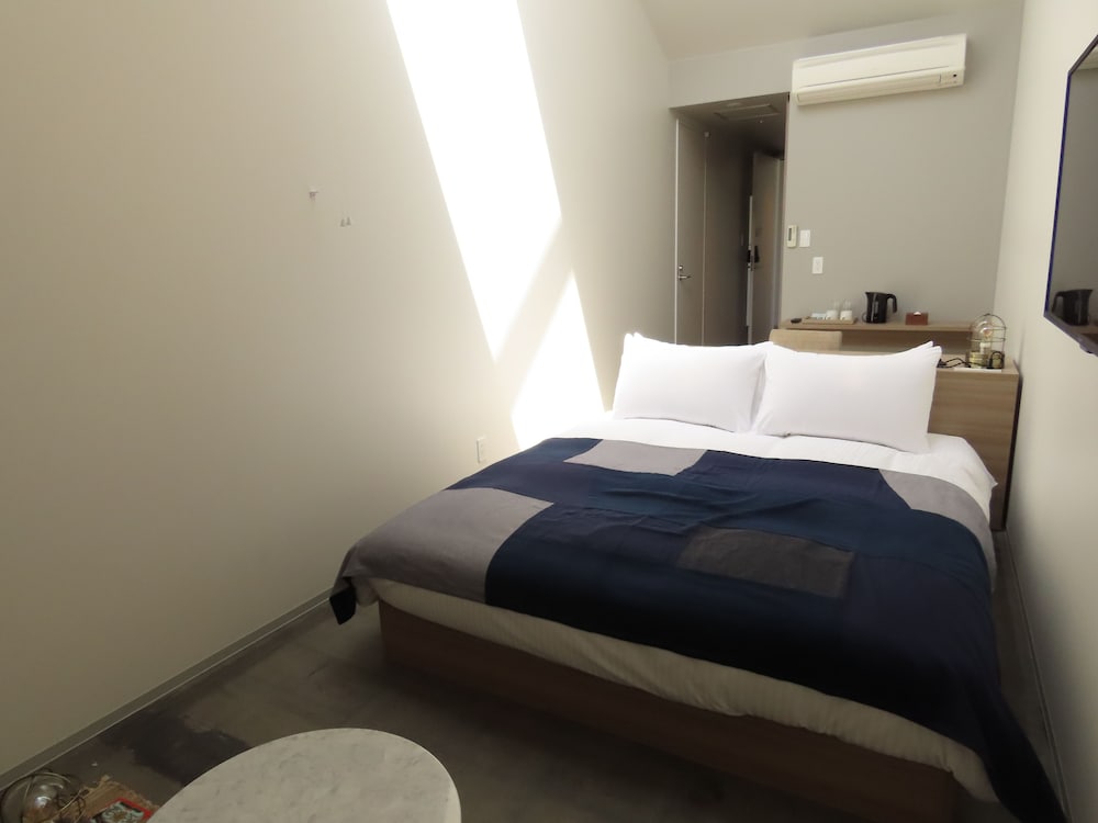202 Penthouse Double,only Shower (Non-smoking)