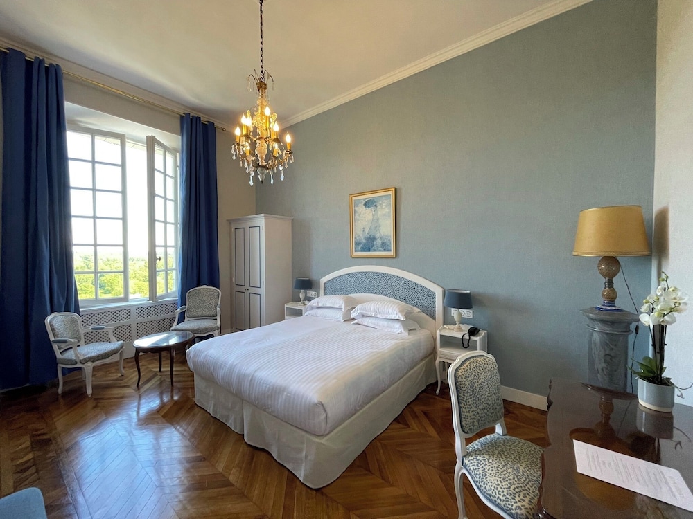 Deluxe Room, 1 Double Bed (Deluxe Room in the Castle) photo 3